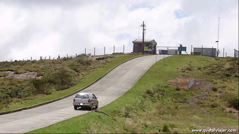 Pedra Furada - Morro da Igreja - Urubici - Serra Catarinense - Santa Catarina - Regi