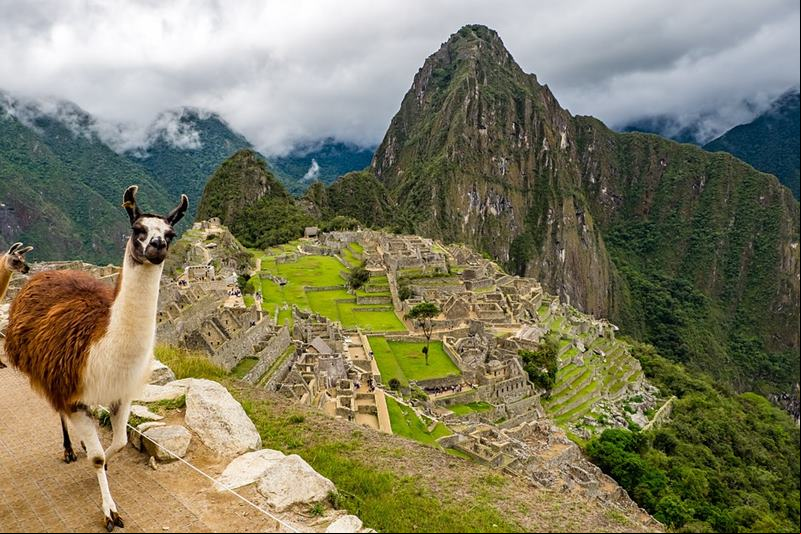 Machu Picchu reabre ao turismo ap